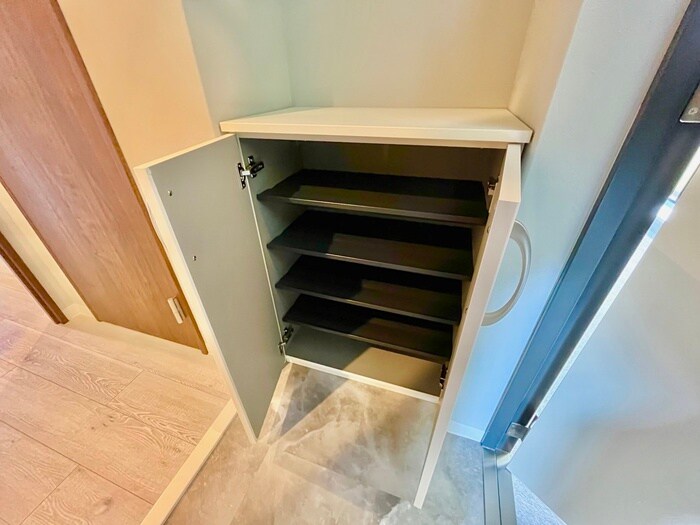 物件内観写真11　(靴箱)