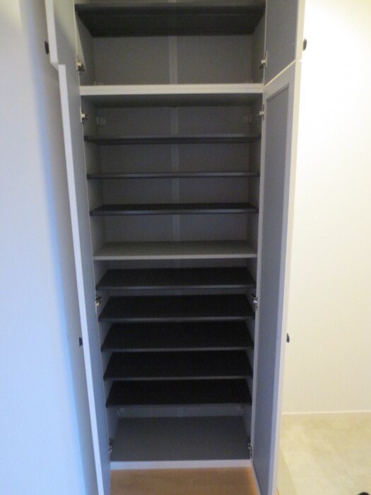 物件内観写真10　(靴箱)