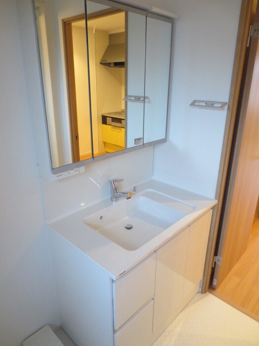 物件内観写真13　(洗面)