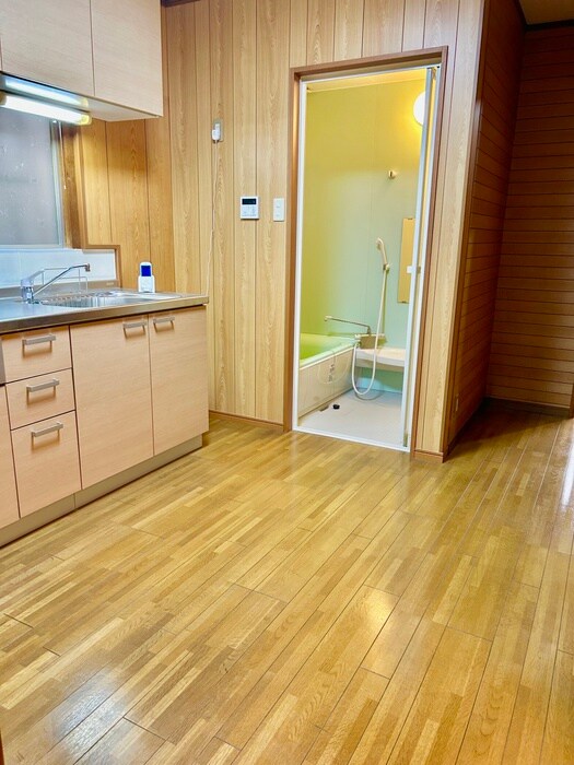 物件内観写真8　(内観写真)