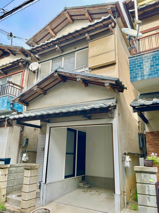 物件外観写真5　(外観写真)