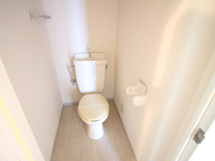 物件内観写真11　(トイレ)