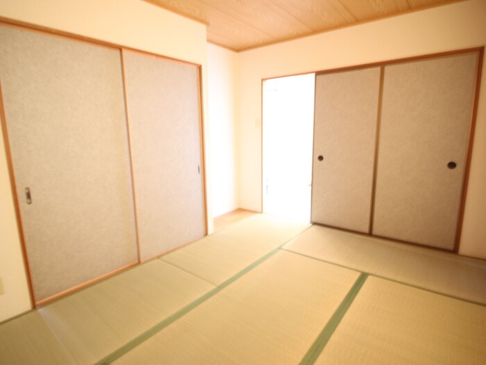 物件内観写真13　(居室)