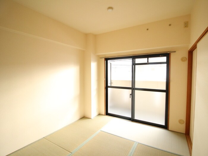 物件内観写真8　(居室)