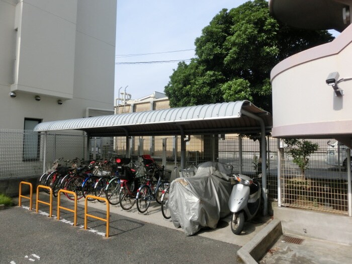 物件外観写真6　(駐輪場)