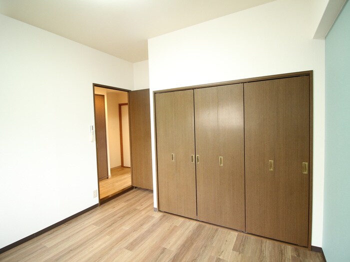 物件内観写真21　(収納)