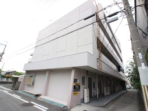 日高マンション外観写真