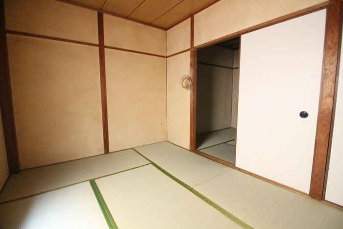 物件内観写真9　(居室)