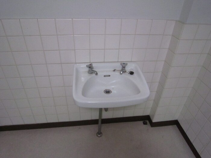 物件内観写真11　(洗面)