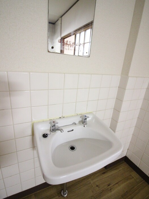 物件内観写真11　(洗面)