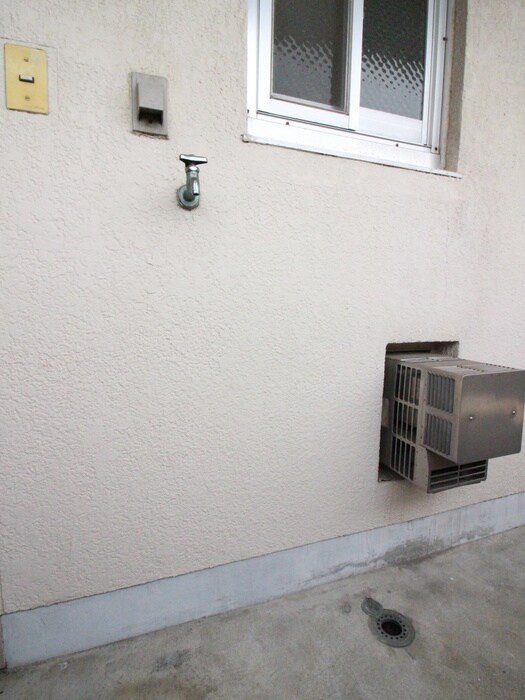 物件内観写真13　(洗濯機置場)