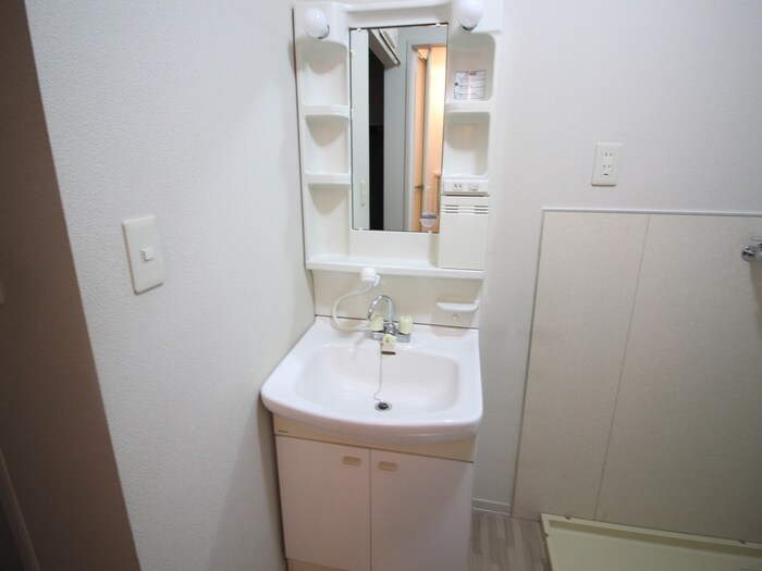 物件内観写真13　(洗面)