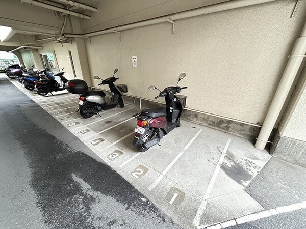 バイク置き場