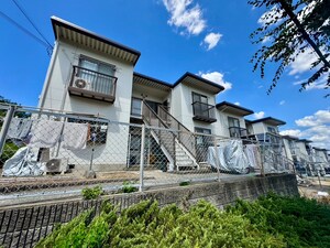 シャトードイワネＧ号館外観写真