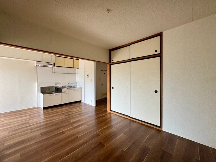 物件内観写真13　(居室)