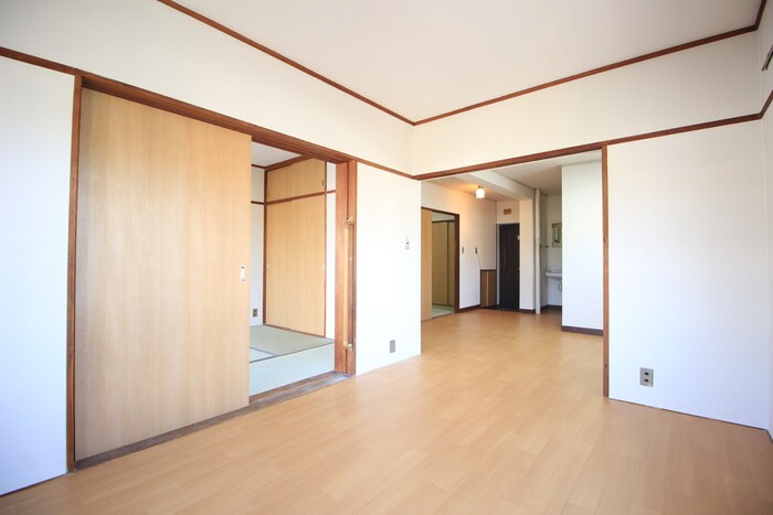 物件内観写真9　(居室)