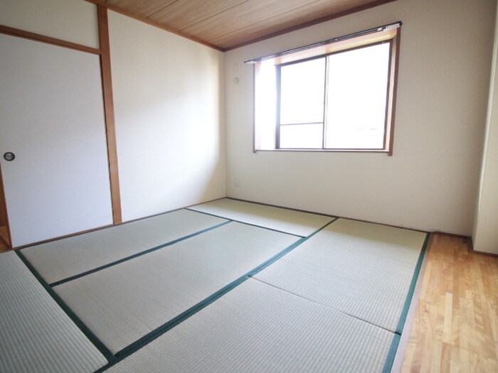 物件内観写真6　(居室)