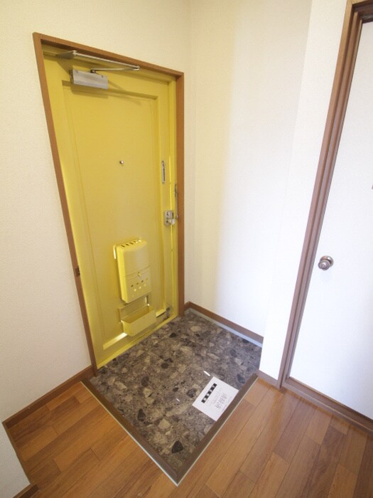 物件内観写真15　(玄関)