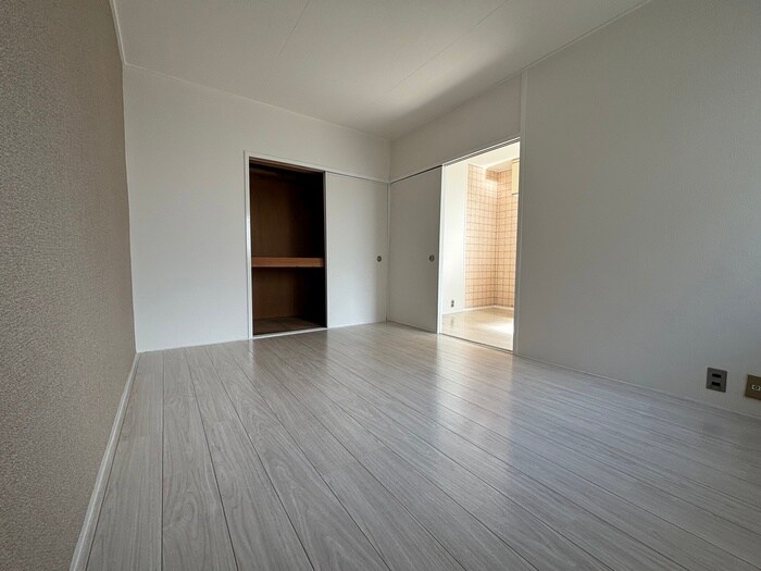 物件内観写真7　(居室)