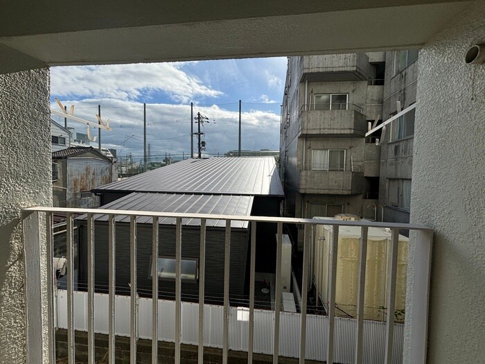 物件内観写真16　(室内からの展望)