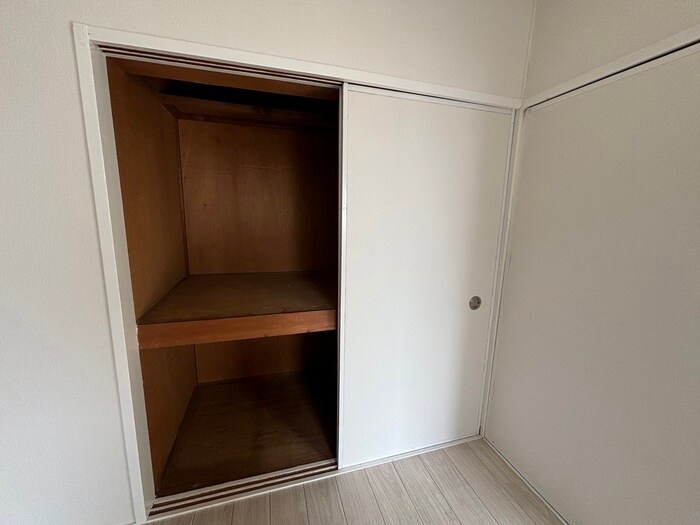 物件内観写真18　(収納)
