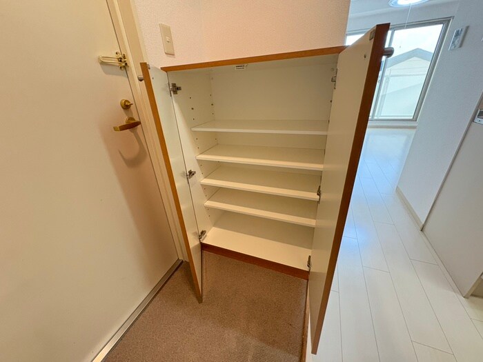 物件内観写真20　(靴箱)