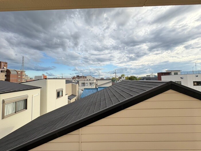 物件内観写真22　(室内からの展望)