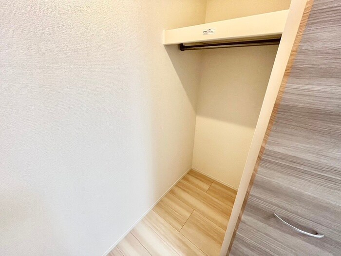 物件内観写真15　(収納)