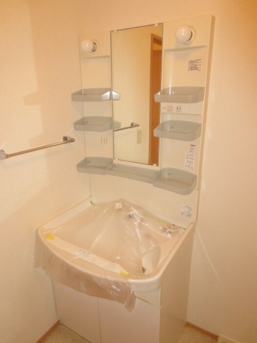 物件内観写真11　(洗面)