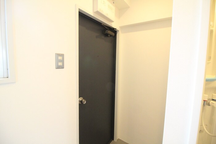 物件内観写真19　(玄関)