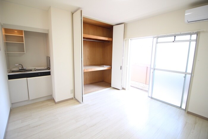 物件内観写真12　(居室)