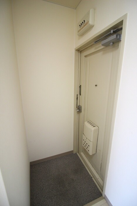 物件内観写真15　(玄関)