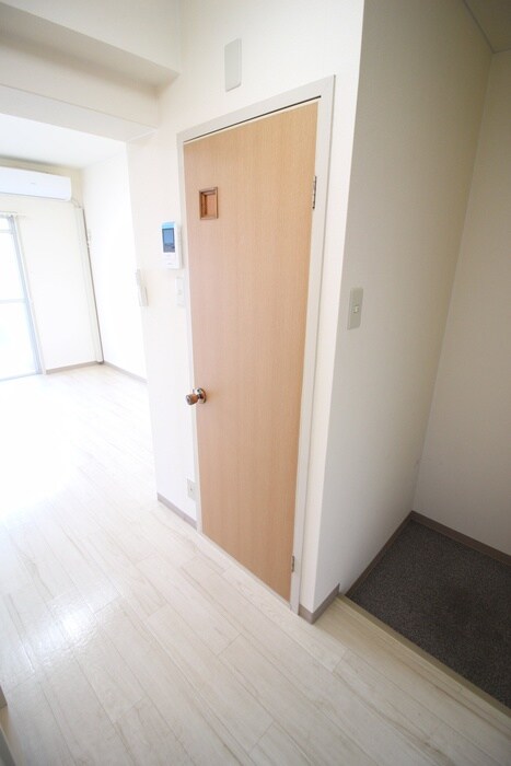 物件内観写真17　(廊下)
