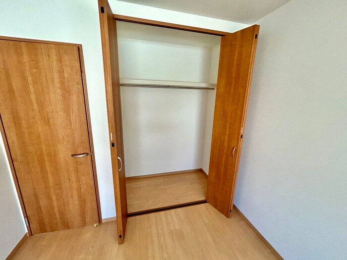 物件内観写真12　(収納)