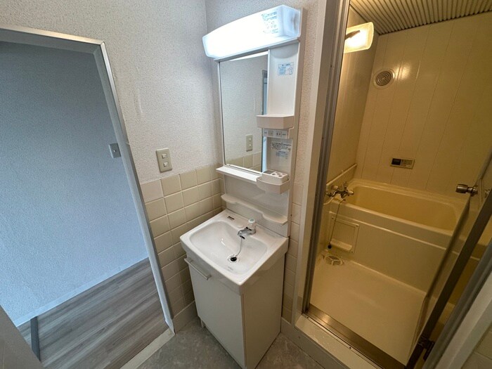 物件内観写真9　(洗面)