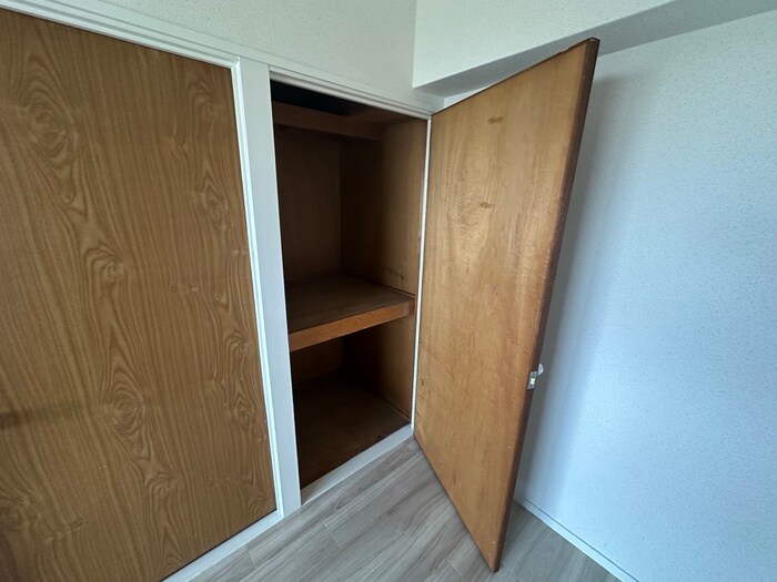 物件内観写真15　(収納)