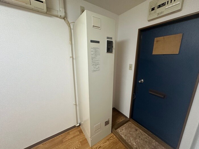 物件内観写真15　(玄関)