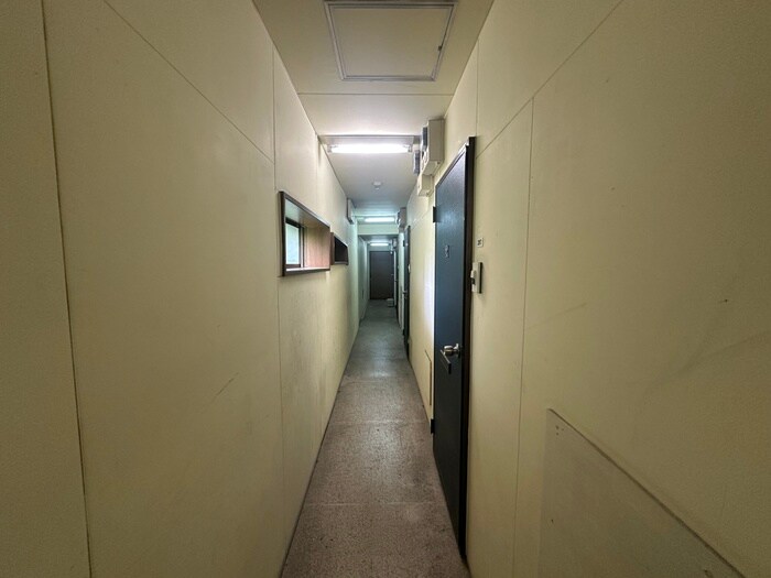 物件内観写真17　(玄関)