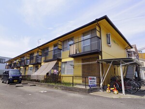 久御山ハイツ外観写真