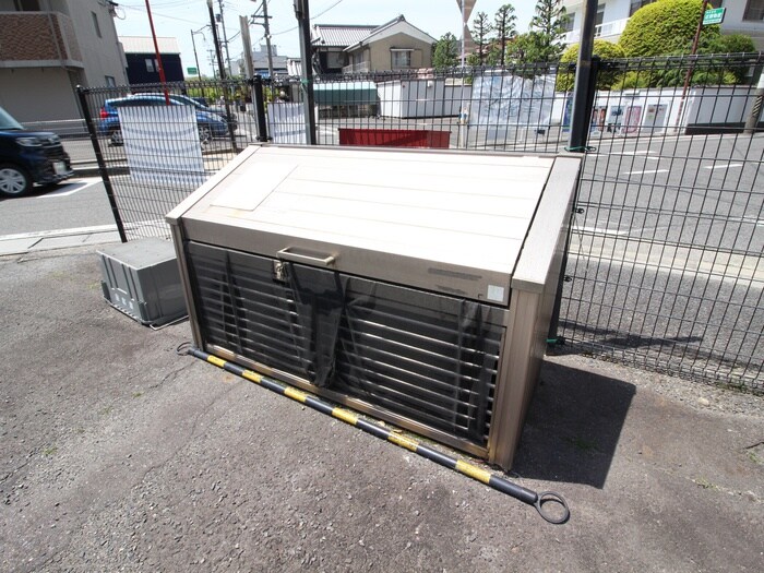 物件外観写真4　(建物設備)