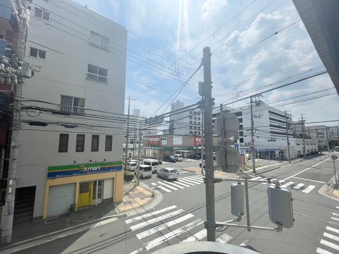 物件内観写真17　(室内からの展望)