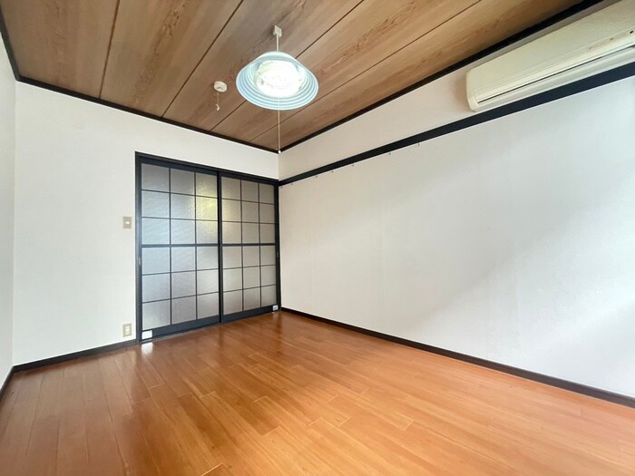 物件内観写真9　(居室)