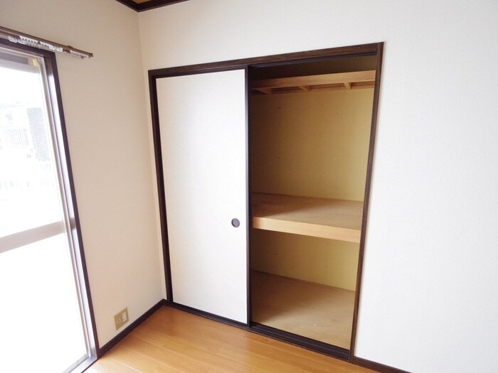 物件内観写真10　(収納)