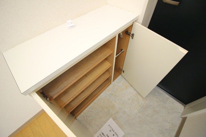 物件内観写真18　(靴箱)