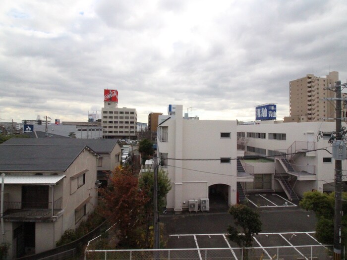 物件内観写真17　(室内からの展望)