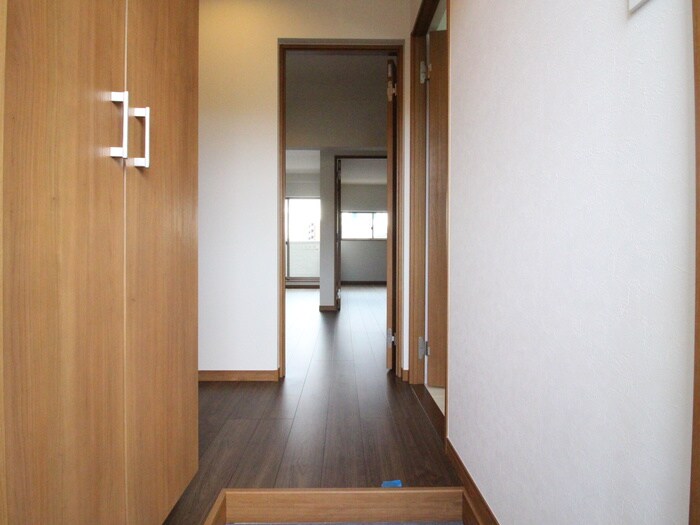 物件内観写真19　(廊下)