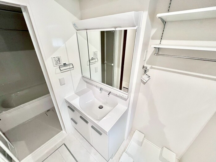 物件内観写真13　(洗面)