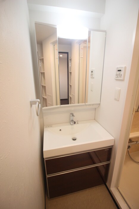 物件内観写真10　(洗面)