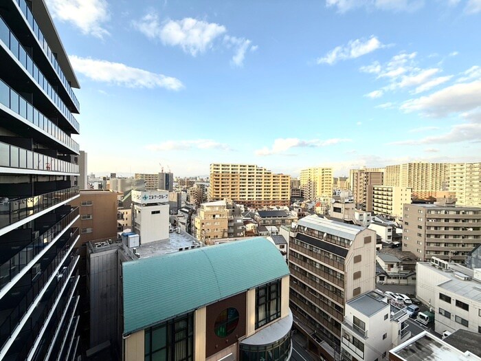 物件内観写真16　(室内からの展望)