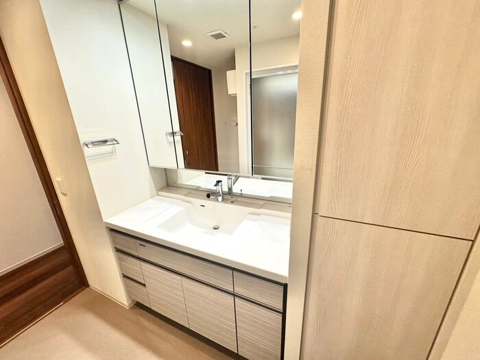 物件内観写真13　(洗面)